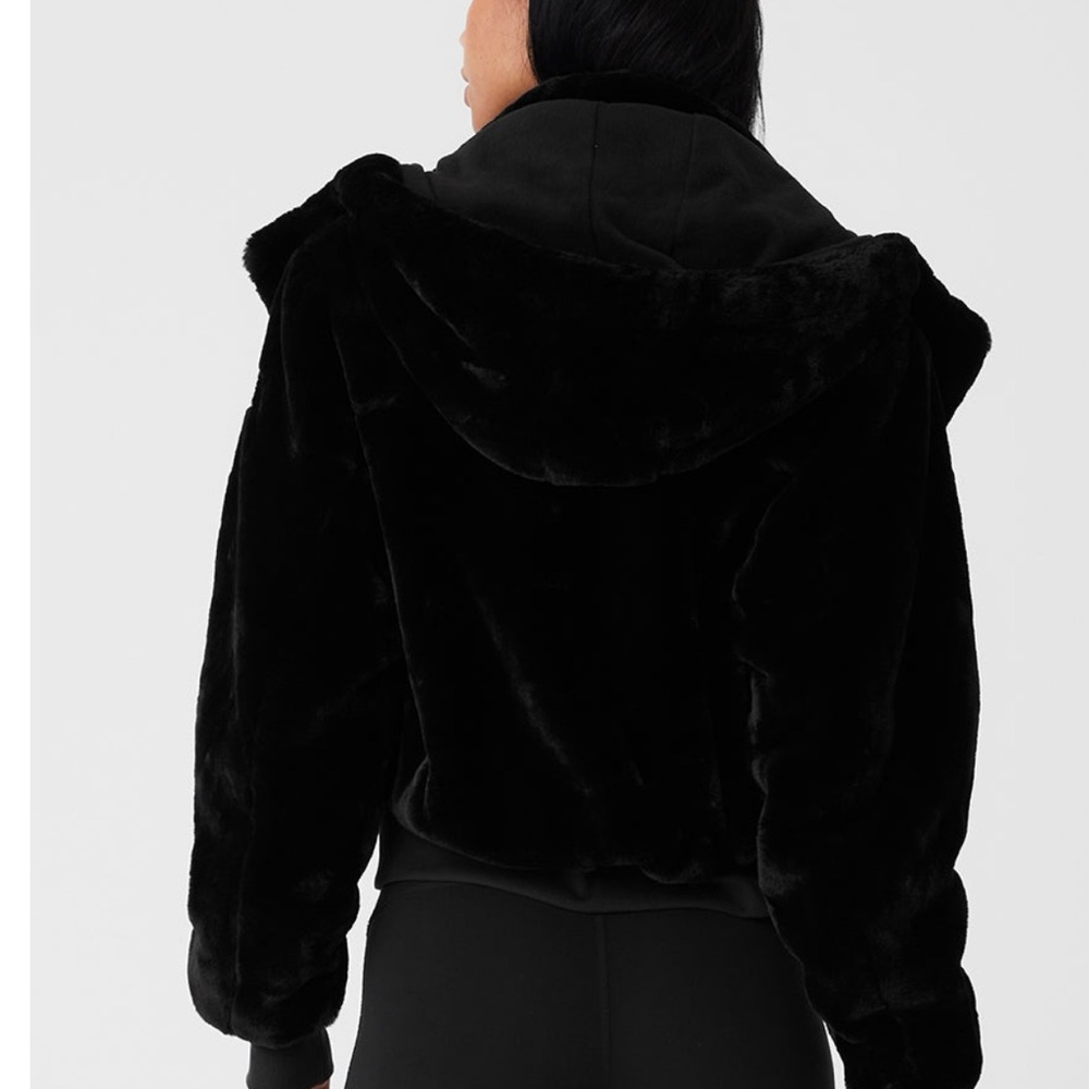 ALO Yoga Black faux fur foxy jacket - Picture 2 of 7